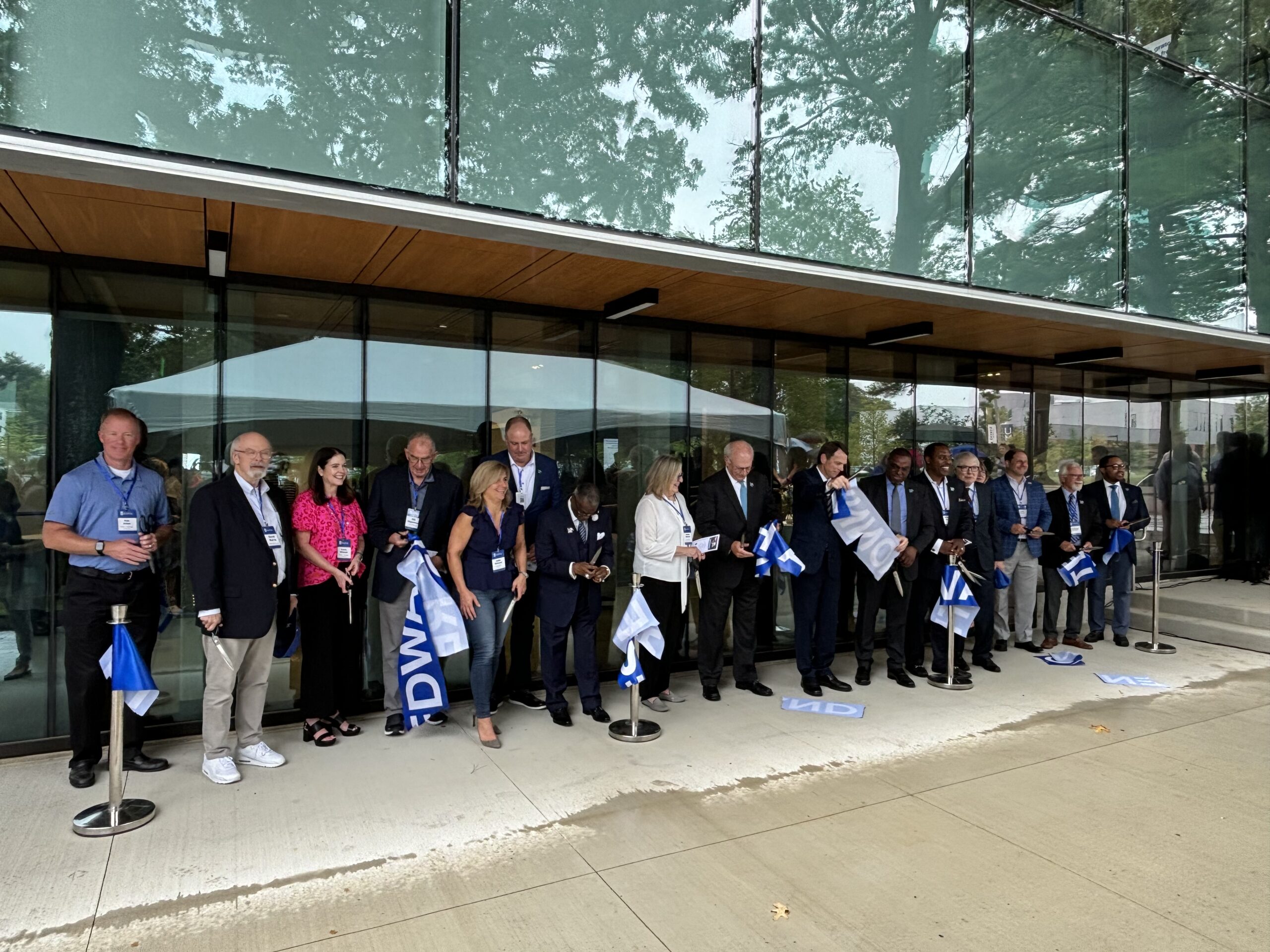 La Universidad de Memphis celebra la gran inauguración del Centro de Investigación e Innovación Edwards