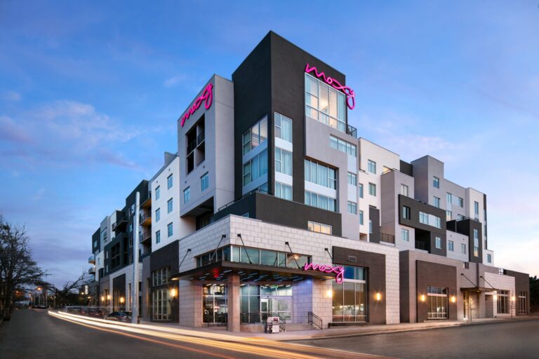 Moxy Hotel &amp; Apartments Nashville Vanderbilt